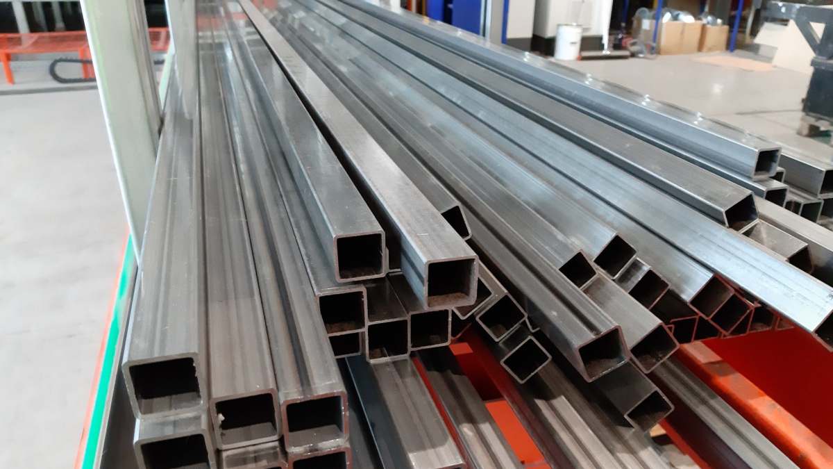 Welded precision steel tubes